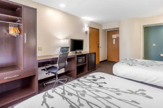 Sleep Inn & Suites Hôtels à : 