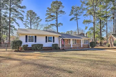 Family-Friendly New Bern Home with Backyard!