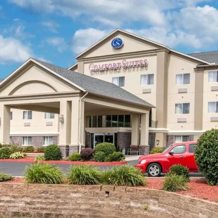 Comfort Suites North