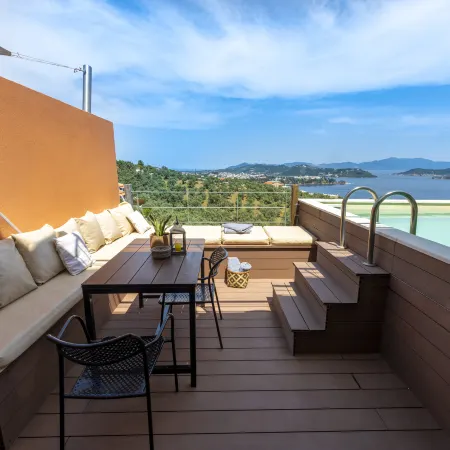 Villa Kallisto with Private Pool and Stunning Sea Views