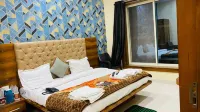 Annpurna Residency Hotels in Datia
