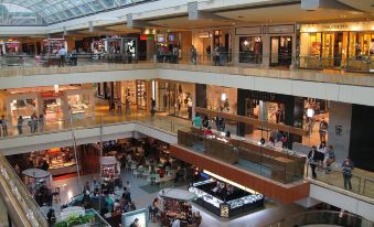 4. Crowne P..