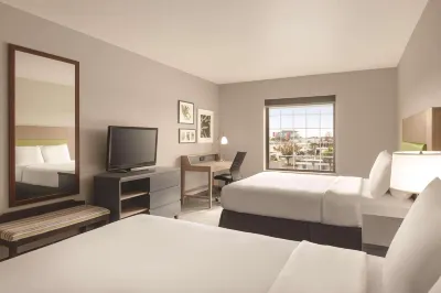 Country Inn & Suites by Radisson, Tampa Airport East-RJ Stadium Hotels near Steinbrenner Field