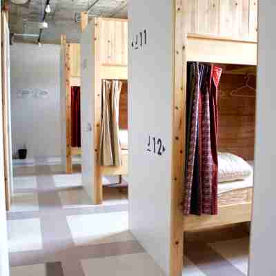 Hostel TangaTable Rooms