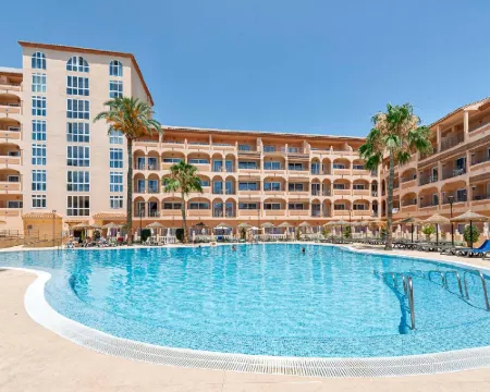 هوتل باييا تروبيكال فنادق في ألمونيكار