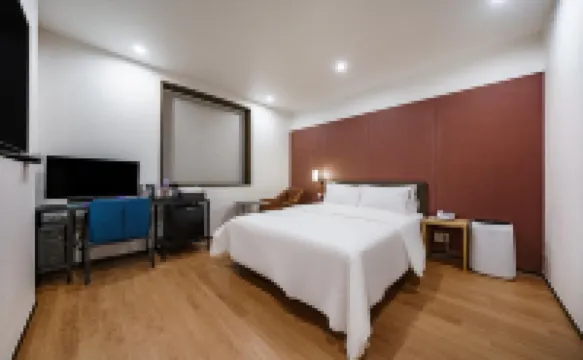 Daegu Daemyeongdong Brown Dot Seongdangmot Branch