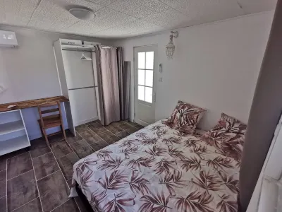 Guesthouse of Calanques Hotels in 9th arrondissement of Marseille