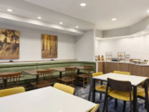 Fairfield Inn Tracy Hotels in Tracy