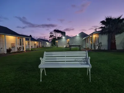 The Furlong Hotels near Puketarata Garden