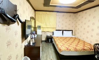 New Queen in Hapseong-Dong, Masan, Changwon