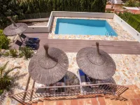 Villa El Camino - Pools