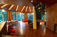 Daintree Cascades Hotels in Daintree