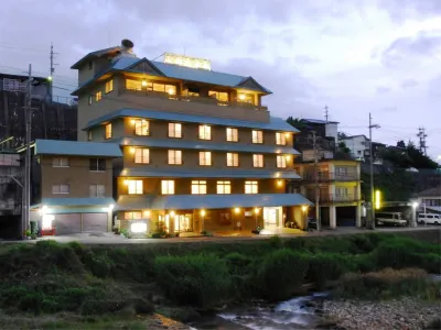 渋温泉 大陽館 大和屋 鄰近湯田中渋温泉郷ゲート的酒店