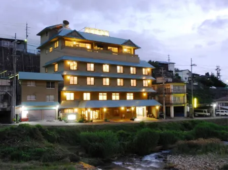 Shibuonsen Taiyokan Yamatoya Отели рядом с достопримечательностью «Shigakogen Sun Valley Ski Area»