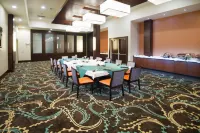 Embassy Suites by Hilton Fayetteville Fort Bragg Hôtels à : Fayetteville