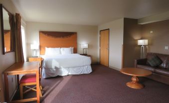 Pacific Sunrise Inn & Suites