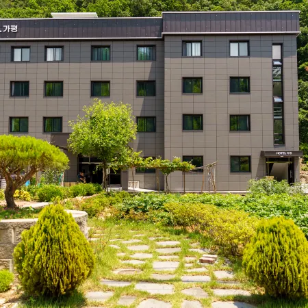Gapyeong Hotel (Hotel) Отели рядом с достопримечательностью «Сад Евхавон»