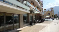 Hotel Flisvos