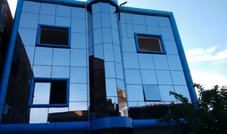 Dhamma Guest House Отели рядом с достопримечательностью «Statue of Buddha in Bodhgaya»