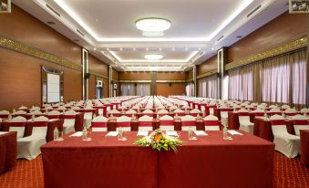 Muong Thanh Grand Cua Lo Hotel