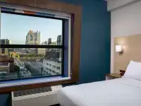 هوليداي إن إكسبرس آند سويتس بيتسبرج نورث شور باي آيتش جي فنادق في بيتسبرغ