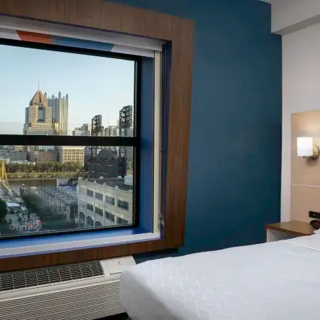 Holiday Inn Express & Suites PITTSBURGH NORTH SHORE by IHG