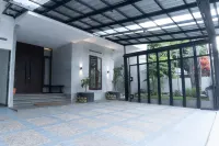 Radja House Cipaku Indah