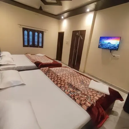 Raghuvanshi Paying Guest House and Dormitory
