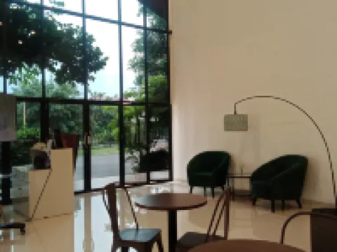 Rumah Oma Guest House Hotele w: Kalidoni