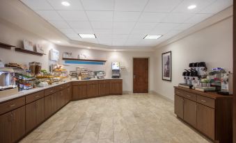 Holiday Inn Express & Suites Augusta West - Fort Eisenhower