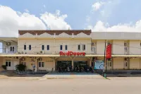 紅多茲伊斯蘭酒店-近亞齊班達蘇祖亞購物中心