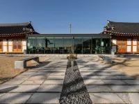 Gyeongju Wonhwaru Hotels near Baedong Standing Stone Buddhas