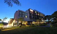 Midori Clark Hotel and Casino Hotels near مطار كلارك الدولي