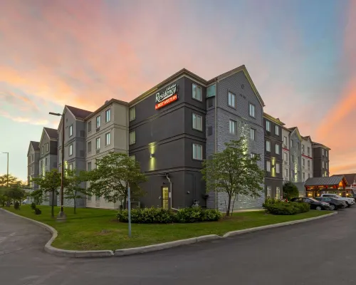 Executive Residency by Best Western Toronto-Mississauga Hotels near Apollo Convention Centre