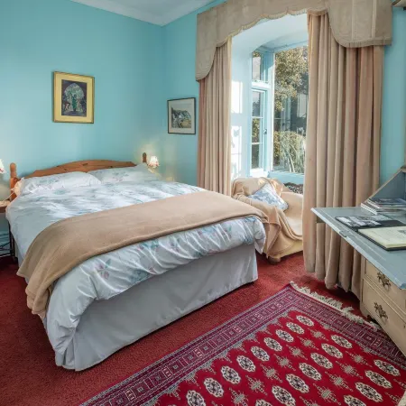Lisle Combe