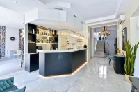 لا فيلا نيس بروميناد - بار
