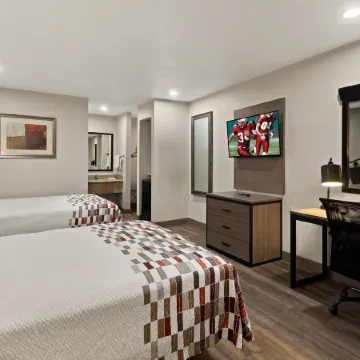 Red Roof Inn & Suites Irving - DFW Airport South