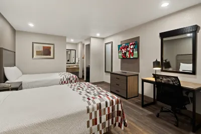 Red Roof Inn & Suites Irving - DFW Airport South Hotels near Grande Center