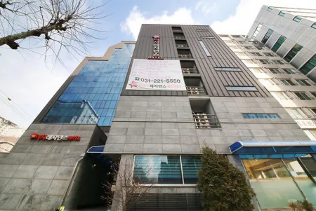 Suwon Easy Residence Hotel