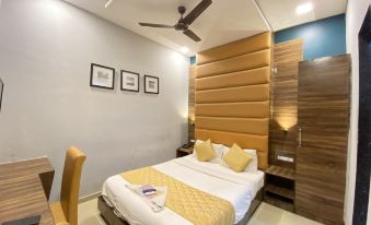 5. Hotel Bl..