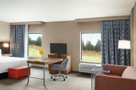 Hampton Inn & Suites Overland Park South