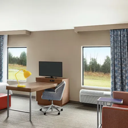 Hampton Inn & Suites Overland Park South