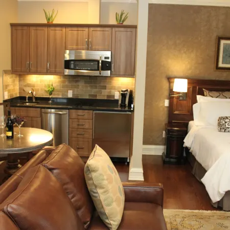 Guest House at Norwalk Inn