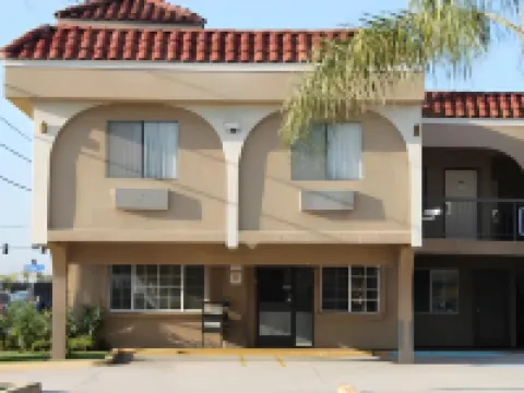 Orange Tustin Inn in Orange