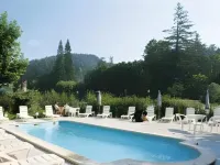 Hotel Helvie - ที่มีสระว่ายน้ำ