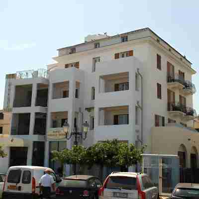 Marina d'Oro Hotel Exterior