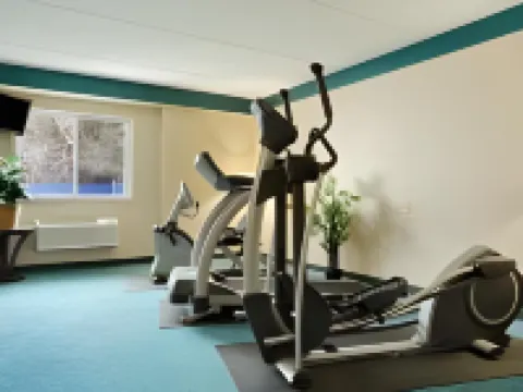 デイズ イン バイ ウィンダム サウシングトン サウシングトンのホテル