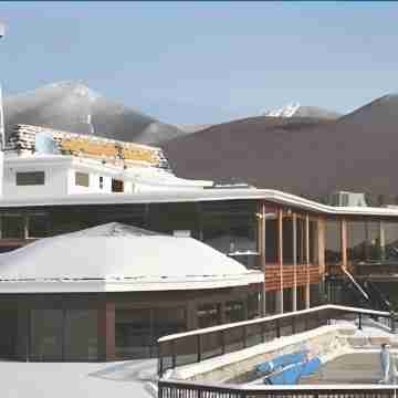 Indian Head Resort Hotel Exterior