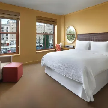 Four Points by Sheraton San Jose Downtown モントゴメリー・シアター周辺のホテル