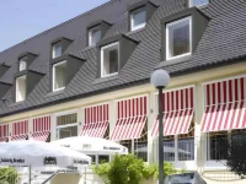 Langwieder See Hotels near Untermenzing